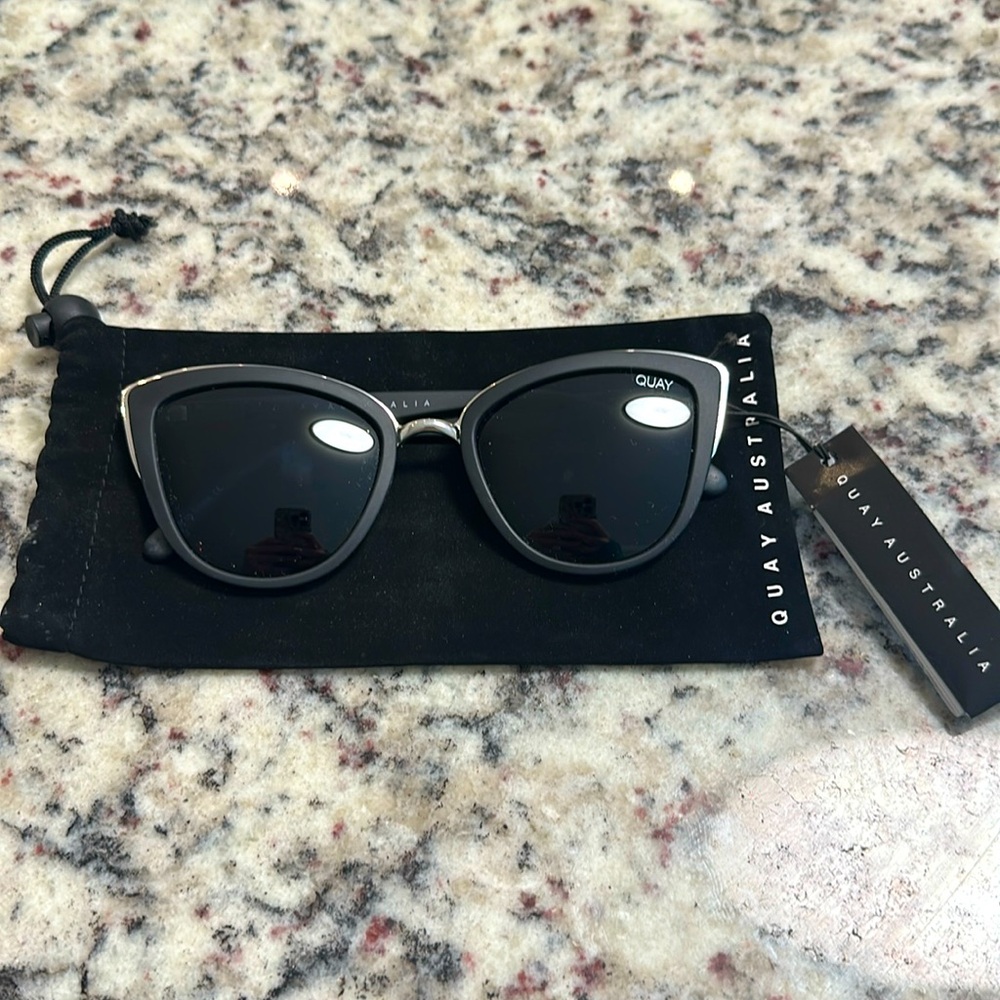 Never Worn, New with Tags! Black, Quay Sunglasses with silver trim!